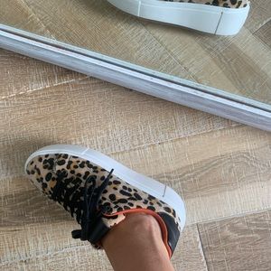 Red dress boutique - sold out sneakers